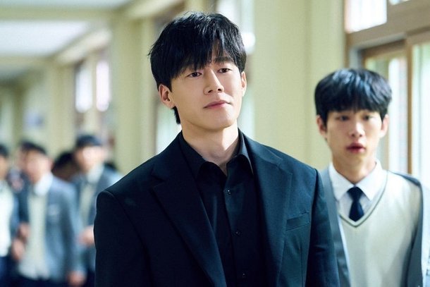 "Did they really watch the drama properly"... Teachers criticizing Netflix's 'True Education' face backlash instead