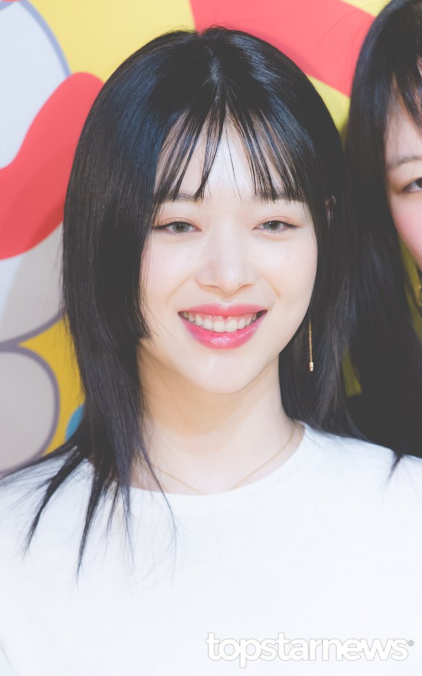 News Pics 1812 F Sulli Jinri Market X Lucky Chouette Pop Up Store 148p F