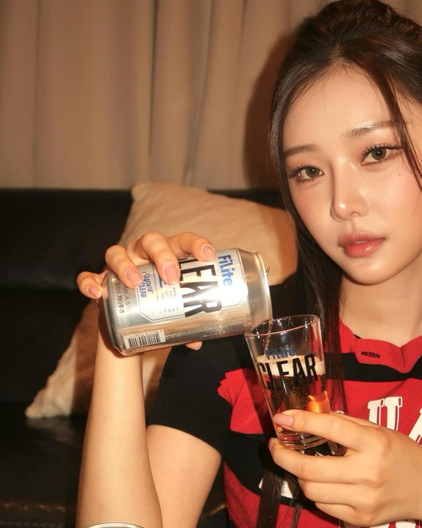 실버캔+청량감으로 압도…이시안, 맑은 미소→여름밤 분위기 고조