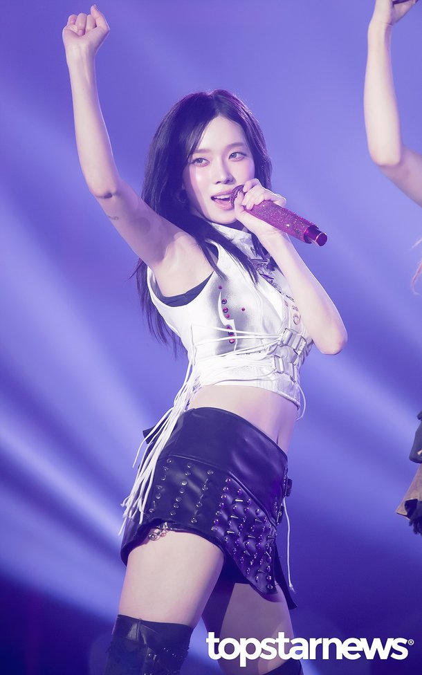 에스파 윈터, &apos;자랑 하고 싶은 뽀짝 강아지 타투&apos; (슈퍼팝2025코리아) [HD포토]
