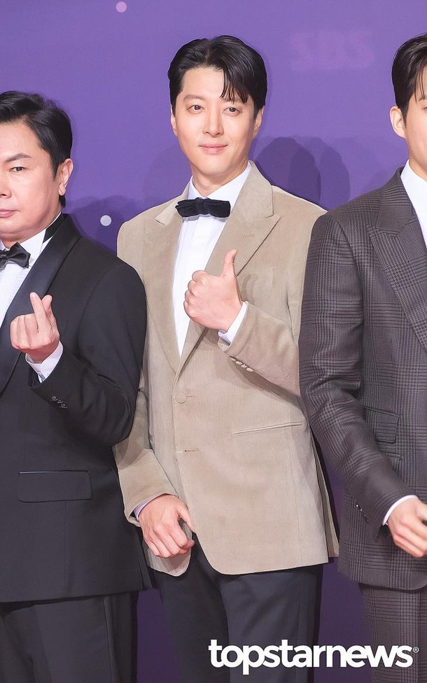&apos;이혼&apos; 이동건, 열애 상대=강해림?…&apos;연애의 참견&apos; 재연 배우