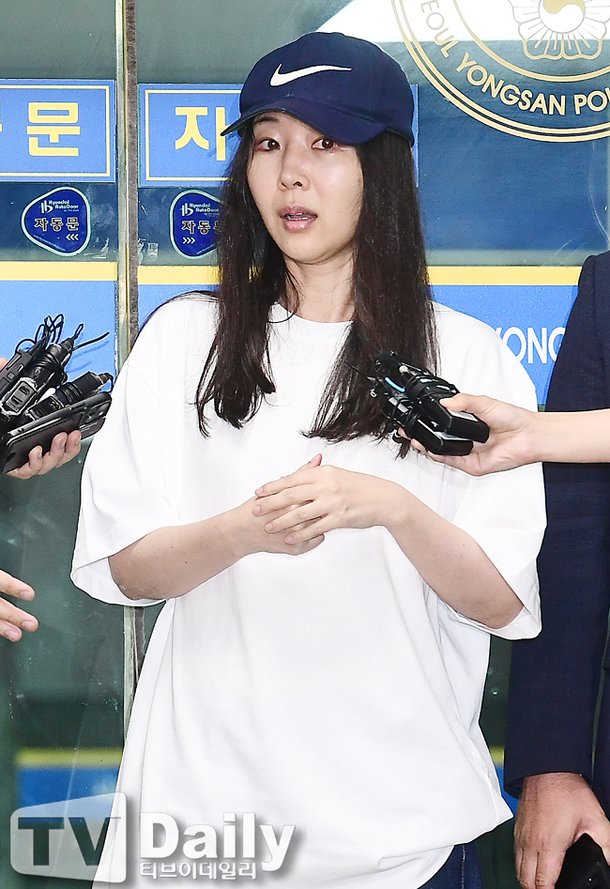 민희진 비공개 vs 쏘스뮤직 이미 공개, &apos;카톡 증거&apos; 놓고 첨예한 대립 [종합]