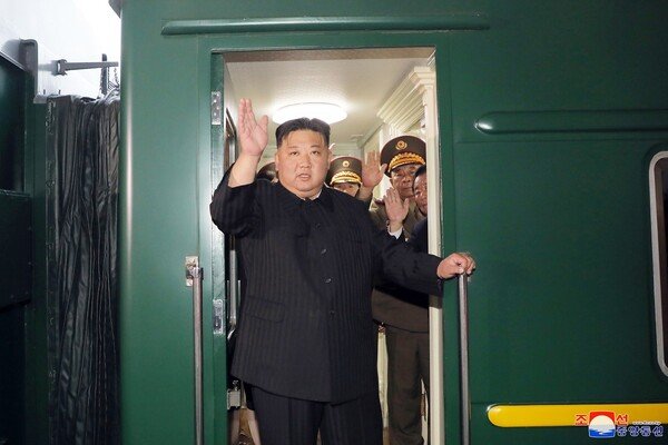 quot;김정은, 10일 오후 러시아로 출발quot;…군 핵심들 대거 수행