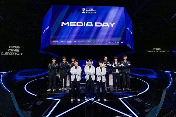 LCK 결승 무대 전경