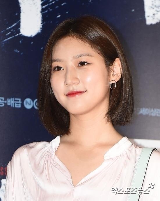 돈 없어 알바하던 '음주운전' 김새론, 소속사와도 결별 [종합] : 네이트뉴스