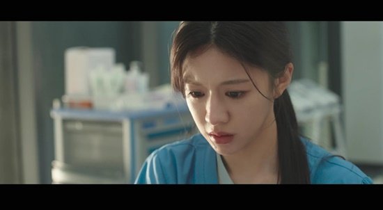 고윤정, 복도에서 첫 아기 받았다…&apos;떠들썩&apos; 율제병원, 시청률 3.7% 출발 (언슬전)[종합]
