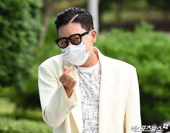 &apos;재혼&apos; 이상민, 직접 밝힌 ♥아내 정체 예쁜 직장인, 연예인 했어야 (아는형님)