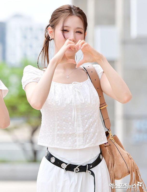 아이들 미연 &apos;한 줌 개미허리&apos;[엑&apos;s HD포토]