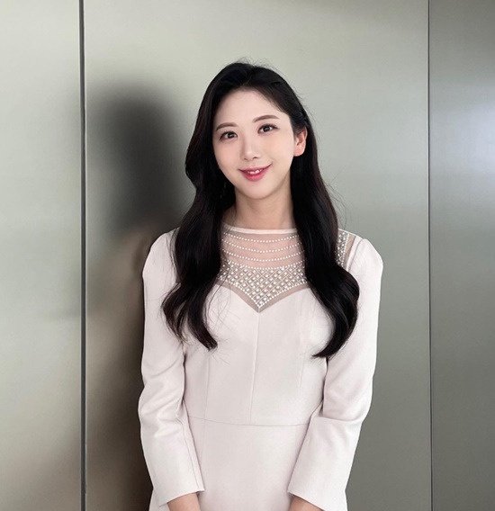 故오요안나 괴롭힘 인정, MBC 조치한다더니…&apos;날씨 예보&apos;는 그대로네 [엑&apos;s 이슈]