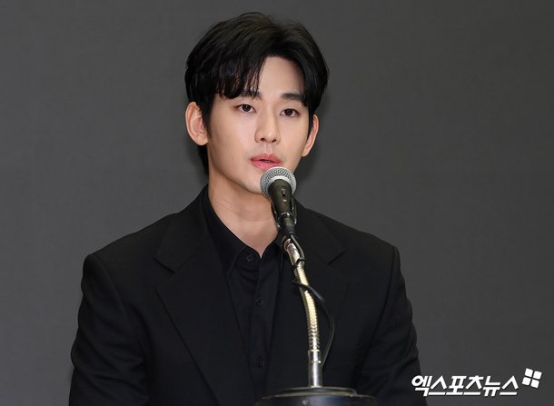 김수현 팬덤 뿔났다…&apos;30억&apos; 가압류한 브랜드에 경고 불매할 것 [종합]