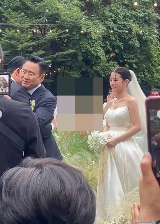 [단독] &apos;딸 결혼&apos; 이광기 너무 착한 &apos;사위&apos; 정우영, 노래까지 잘해 (인터뷰②)