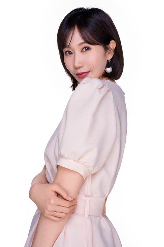 [단독] 최강창민·이정재 닮은 예비신랑♥ 별사랑, 5년 열애 결실…9월 결혼 (인터뷰③)