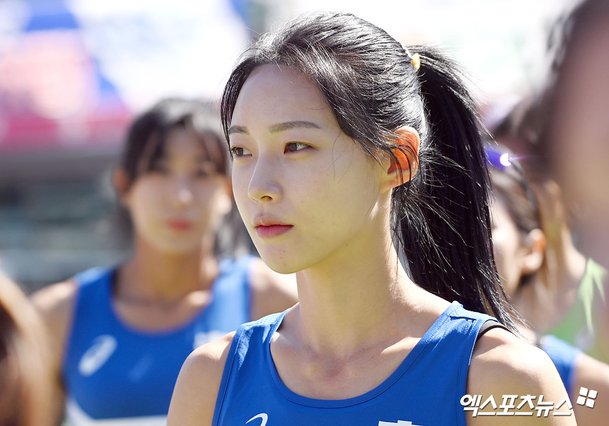 &apos;육상 카리나&apos; 김민지, 1년 전엔 거절했다더니…결국 &apos;솔로지옥5&apos; 출연하나 [엑&apos;s 이슈]