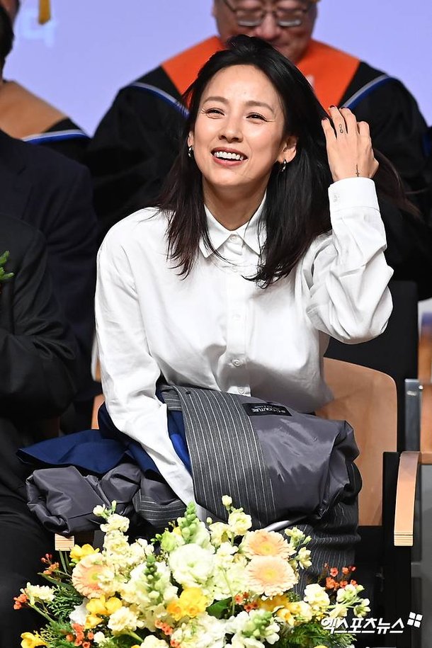 시험관까지 하고 싶지 않아 이효리 욕먹자 네티즌 &apos;갑론을박&apos; [엑&apos;s 이슈]