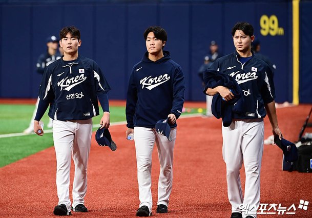 대표팀 성영탁-정우주-김영우 젊은 피