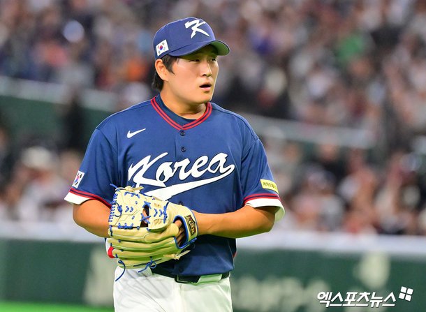 김택연 루킹 삼진 장면 관련 사진