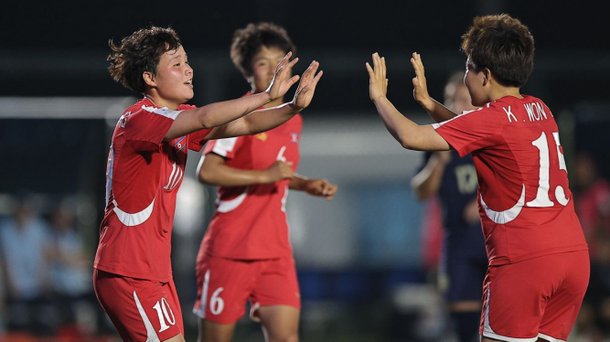 북한 여자 U-17 대표팀 경기 모습
