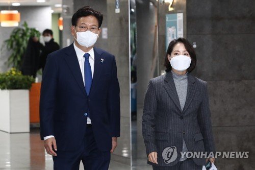 2보] 민주 '영입1호' 조동연, 당에 사퇴의사 공식 표명 : 네이트 뉴스