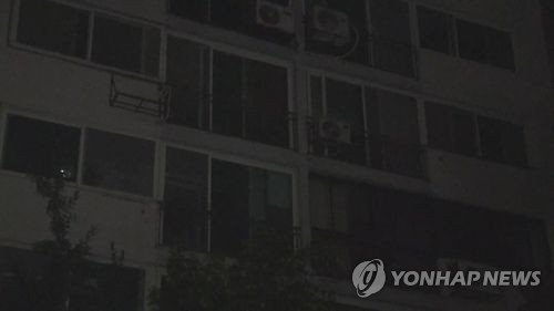 서울 서초구서 아파트 13개동 한때 정전…1천500세대 불편