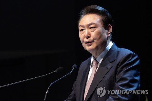 尹대통령 지지율 27%…국민의힘 32%, 민주당 31%[한국갤럽]