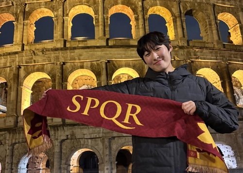 女子サッカー「ニューフィールド」ミッドフィールダーのキム・シン – イタリアの名誉あるローマ：ネイトスポーツ