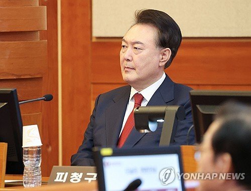 정권연장 44.5%·정권교체 51.5%…국민의힘 41.4%·민주 43.1%[리얼미터]