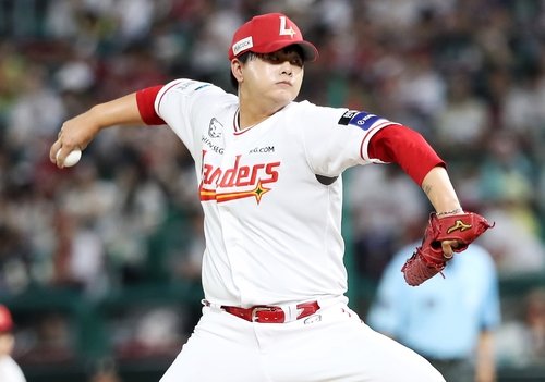 SSG 노경은 투구 모습