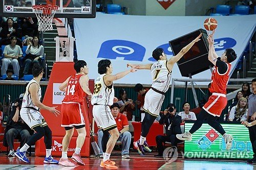 서울 SK 김낙현 슛 장면