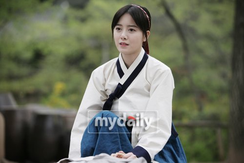 사극 재도전 구혜선, 중전서 몰락한 양반가 딸로 : 네이트뉴스