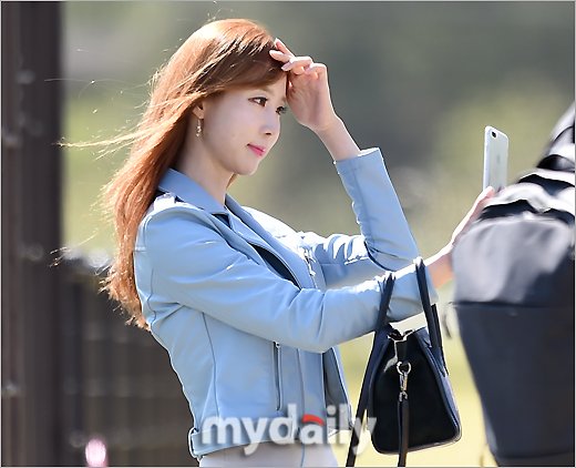 진달래 아나운서 '오키나와 봄 만났네' [한혁승의 포토어택] : 네이트 스포츠