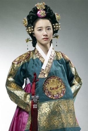 구혜선, '왕과 나' 촬영장에서 생일파티 : 네이트뉴스