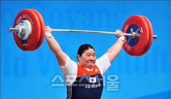 ê²½ê¸°ë¶„ì„ ìž¥ë¯¸ëž€ íˆ¬í˜¼ì˜ ê¸ˆë©