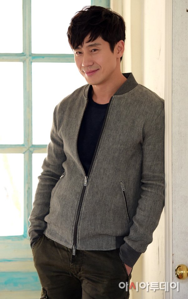 申河均40岁姜河那25岁姜汉娜26岁采访影片纯真年代采访汇总