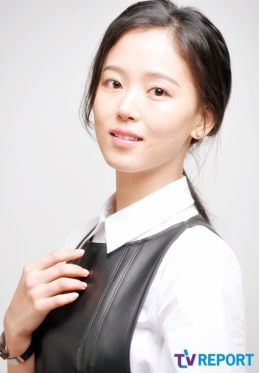 【申河均(40岁)姜河那(25岁)姜汉娜(26岁)】【采访】影片《《纯真年代