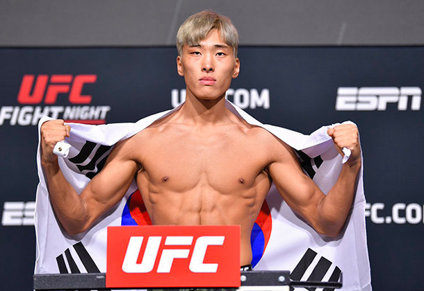 최승우 UFC 도핑검사 받았다…거취에 관심↑ : 네이트 스포츠