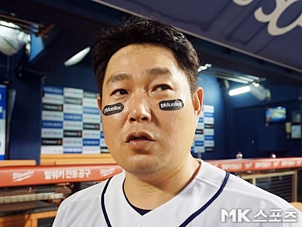 &amp;#39;1674일&amp;#39; 기다린 홈 복귀포 쐈다…정작 양의지는 다른 곳에서 소름 &amp;quot;9회 강률이 보니 닭살 돋아.&amp;quot; : 네이트 스포츠
