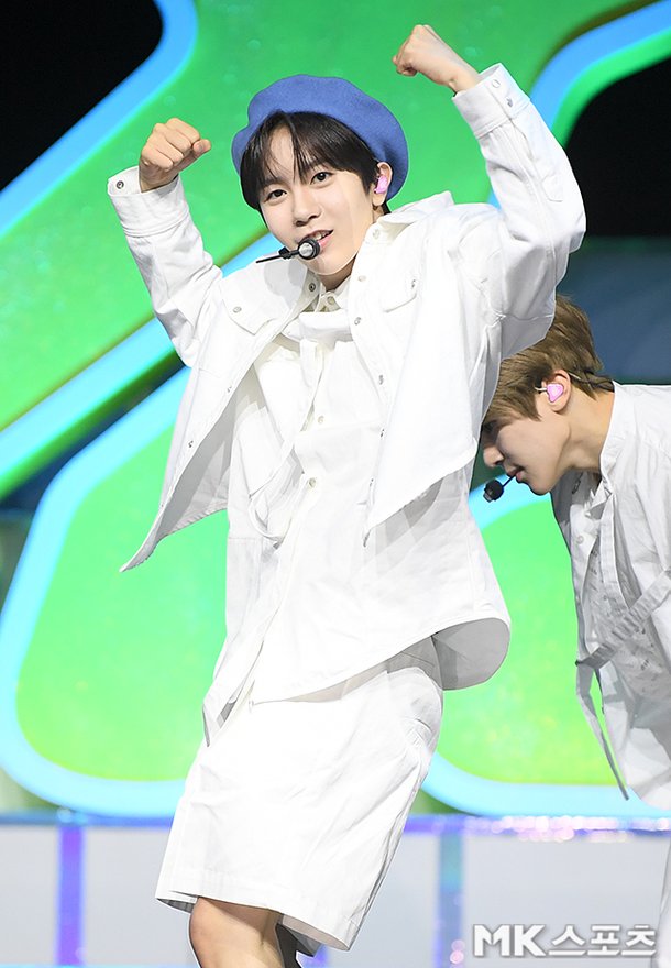 NCT 위시 료 '청량 미소년' : 네이트 연예