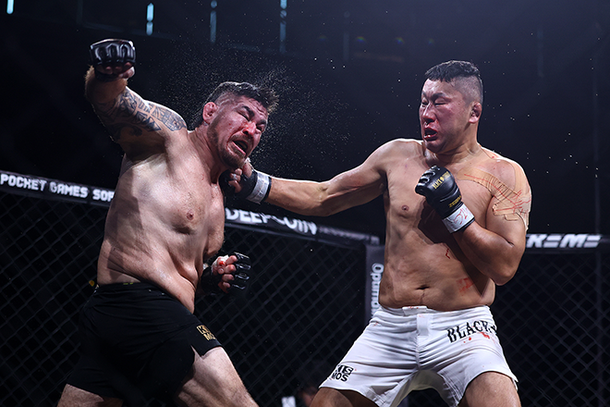 블랙컴뱃 차정환, UFC 정다운 이긴 강자 제압 : 네이트 스포츠