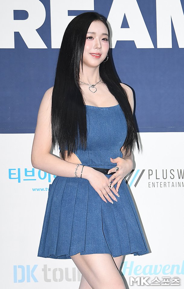 트리플 에스 김채연 김채연 2025 케이 월드 드림 어워즈 드레스