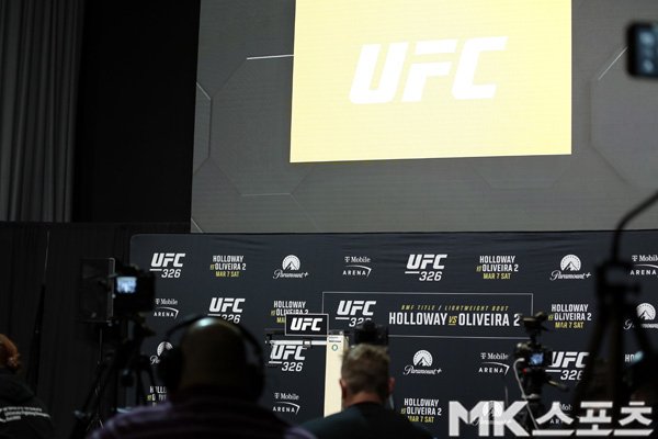 허무하게 기회 날린 '코리안 타이거'…이정영, 체중 문제로 UFC 32…
