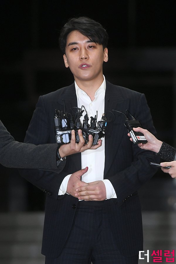 승리 필리핀 생일파티 속 '린사모', 추정 SNS 계정서 승리와 친분 과시 : 네이트 연예