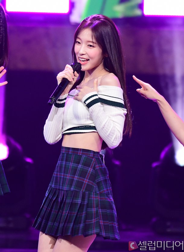 [셀럽포토]오마이걸 아린 '청순 러블리' : 네이트 연예