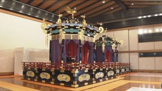 일왕의 옥좌, '다카미쿠라'가 뭐길래…위헌 논란 거세져 : 네이트 뉴스