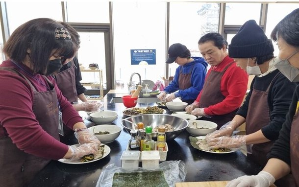 세종시전통문화체험관, 정월대보름 '복쌈잔치 행사' 개최 : 네이트 뉴스