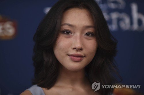 Red Carpet Event For "Les Miserables" : 네이트 뉴스