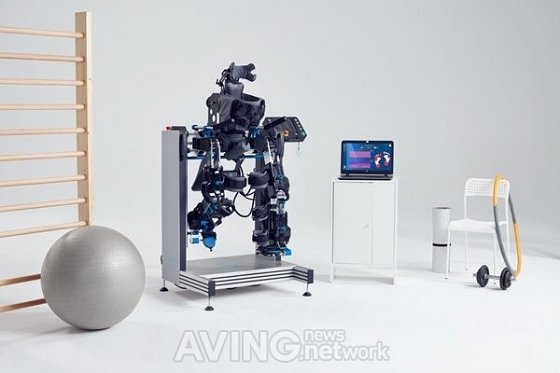 Prodromus S.A, 아동 환자의 하지 재활 위한 능동형 보행 로봇 선보인다 : 네이트 뉴스