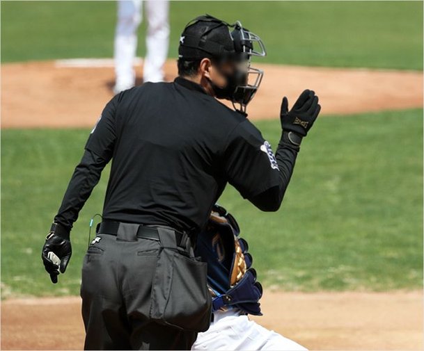 KBO, 한화-SK 경기 진행했던 심판위원 전원 '2군 강등' : 네이트 스포츠