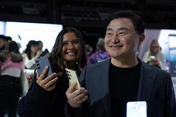 Can Galaxy S25 reverse Samsung's slide? Upcoming launch faces high ...