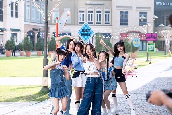 신예 걸그룹 'SMORZ', 5월 19일 데뷔…첫 미니앨범 'ALWAYS SOME MORE' 발매 : 네이트 뉴스
