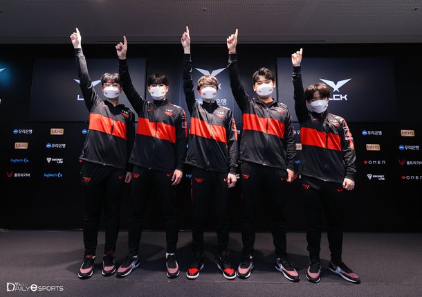 [LCK] 퍼스트 팀 발표, '18전 전승' T1과 POG 1위 '캐니언' : 네이트 스포츠